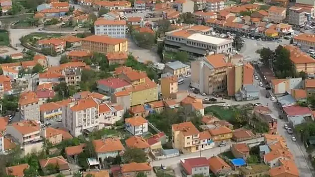 Elitaş'ın Yardımcısı o ilçede bakın kiminle görüldü!