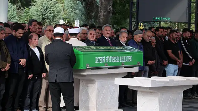 Emekli Başkan yardımcısı son yolculuğuna uğurlandı!