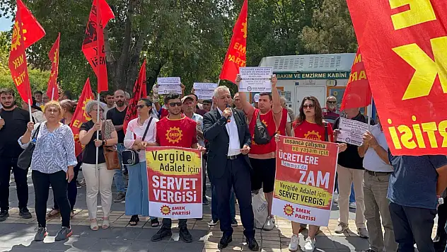 EMEP Genel Başkanı Tamer'i hatırlattı ve sordu: Siz 17 bin lira ile geçinebilir misiniz?
