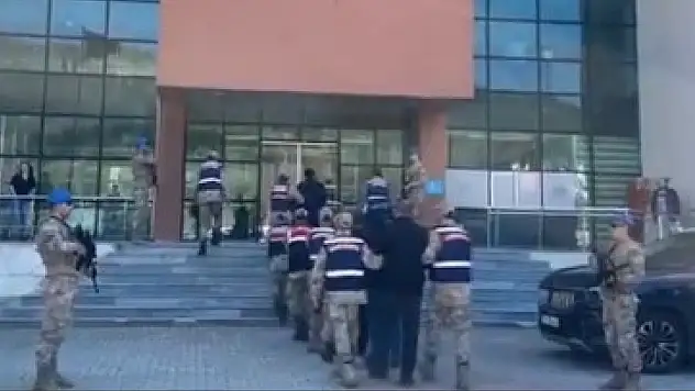 Emniyet ve jandarmadan ortak operasyon: Yüzlerce gözaltı!