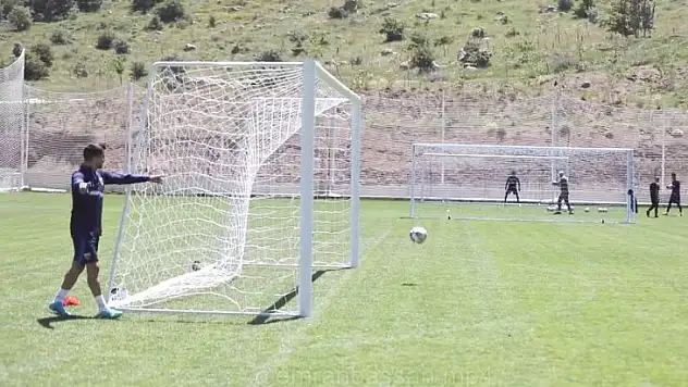 Emrah Başsan, klasını konuşturdu