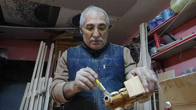 Pandemide ahşap oyuncak üreticisi oldu