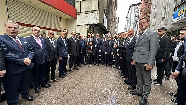 Erbakan'dan dikkat çeken Kayseri örneği
