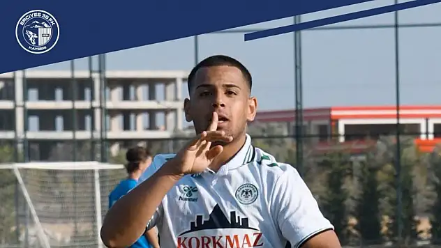 Erciyes 38 FK'dan Konyaspor hamlesi: Berke Özçelik 1 yıllığına kadroya katıldı!