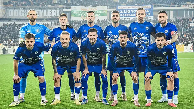 Erciyes 38 FK Malatya'da kilidi açamadı ama avantajı kaptı!