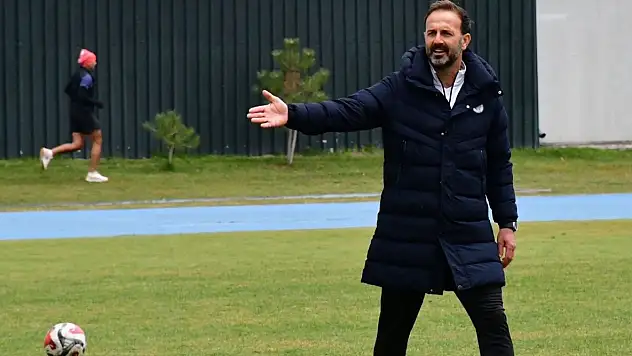 Erciyes 38 FK Teknik Direktörü hedefini açıkladı! Bakın kimlere teşekkür etti?