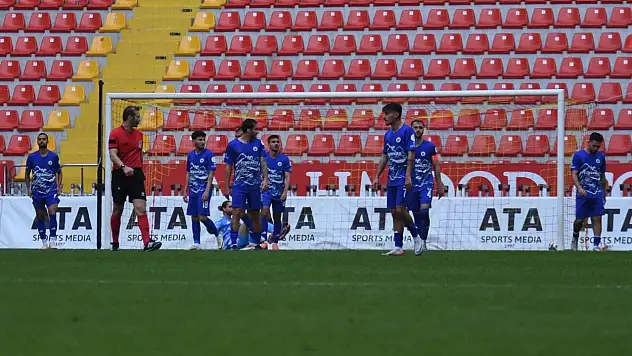 Erciyes 38 FK'nın zirve yolculuğundaki durağı Kırşehir