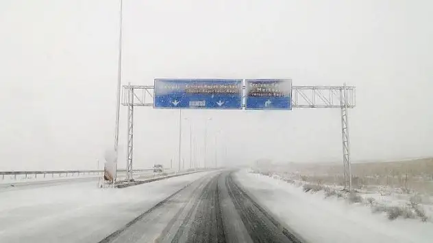 Erciyes beyaza büründü