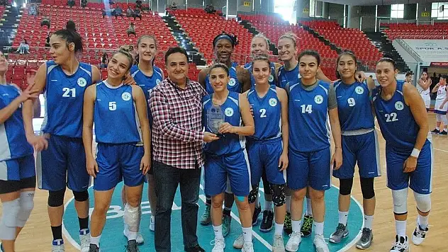 Erciyes Cup şampiyonu İzmit oldu