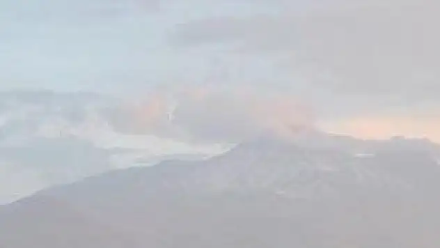 ERCİYES'E KAR YAĞDI