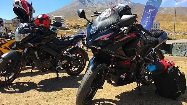 'Erciyes MotoFest' kamp ateşinin yanmasıyla başladı