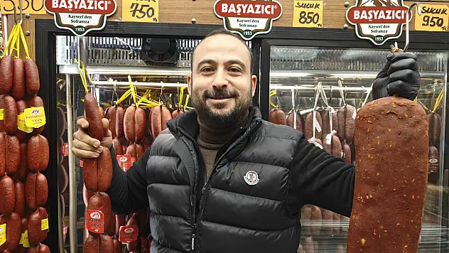 Erciyes sezonu açıldı: Pastırma tezgahları canlandı