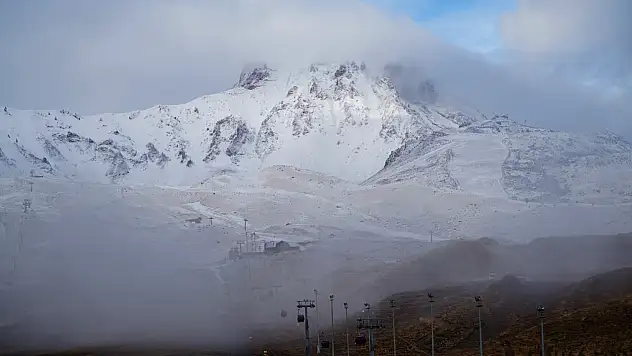 Erciyes'te kış masalı başladı