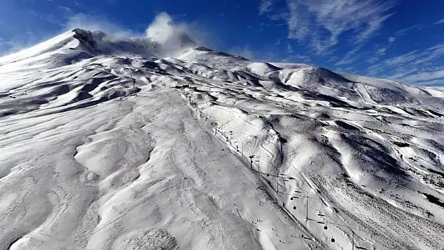 Erciyes'te sezon bitmeden rekor kırıldı!