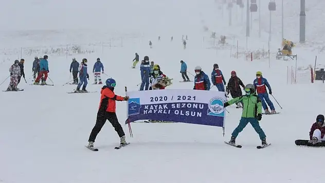Erciyes'te sezona kar engeli