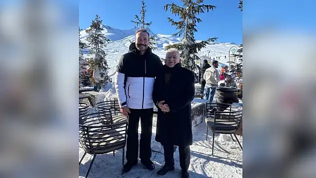Erciyes'te sürpriz karşılaşma! Büyükkılıç, ünlü oyuncu ile bir araya geldi