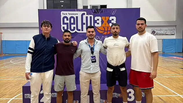 Erciyes Üniversitesi Antalya'dan ikincilikle döndü!