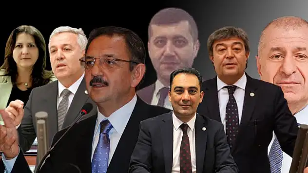 Erciyes Üniversitesi'nde binlerce kişinin okuduğu İzmir Marşı için kim, ne dedi?