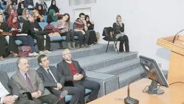 ERCİYES ÜNİVERSİTESİ'NDE GENÇLİK VE GELECEĞİMİZ KONFERANSI