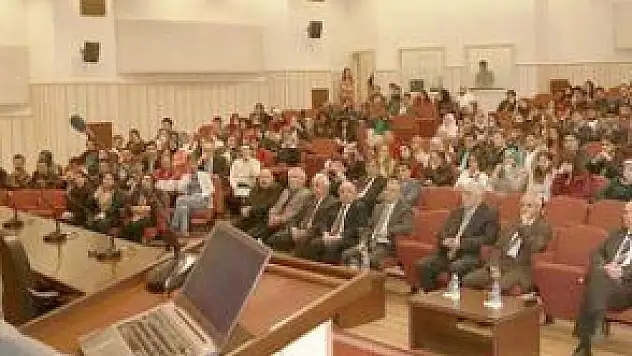 ERCİYES ÜNİVERSİTESİ'NDE KAYSERİ'NİN GİRİŞİMCİLİĞİ ANLATILDI