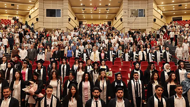 Erciyes Üniversitesi'nde mezuniyet heyecanı!