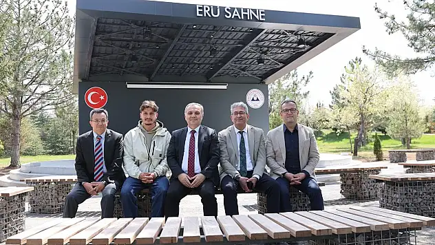 Erciyes Üniversitesi'nde sahne kuruluyor: Bakın ne yapılacak?