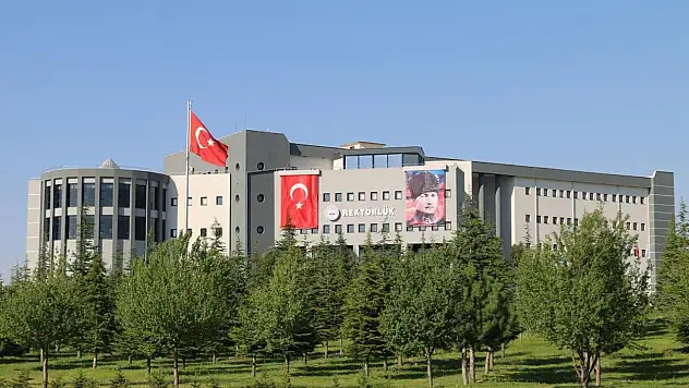 Erciyes Üniversitesi'ndeki profesörün acı günü!