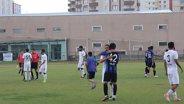 Erciyesspor yine tarihe geçti