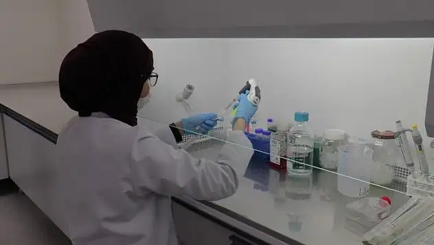 ERFARMA'da virüs üzerinde etkili olabilecek ilaç araştırmaları devam ediyor