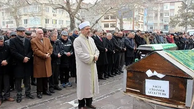 Anne Bedir, son yolculuğunda uğurlandı