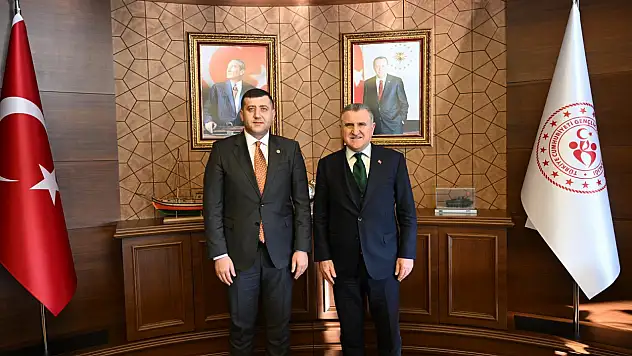 Ersoy, Bakan'dan bakın hangi ilçe için ne istedi?