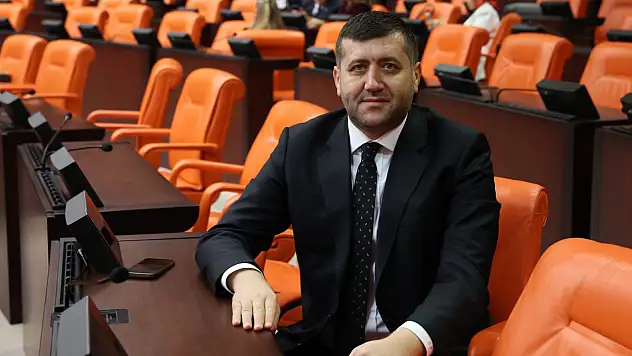 Ersoy'dan dikkat çeken açıklama: Kıskançlık duyanlara karşı teşekkür ediyorum