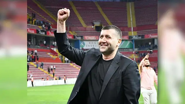 Ersoy: Makamlar geçici, adamlık 'Baki'