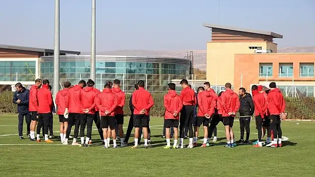 Ertuğrul Sağlam: Futbol kavgası yaşanacak