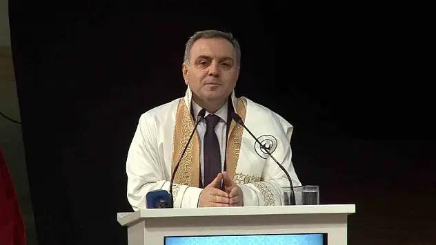 Rektör: Ne kadar öğünse azdır