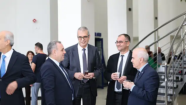 ERÜ'de bayramlaşma
