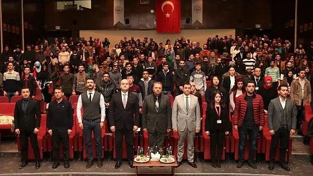 ERÜ'de 'Uluslararası Öğrenciler Bilgilendirme Paneli' Düzenlendi

