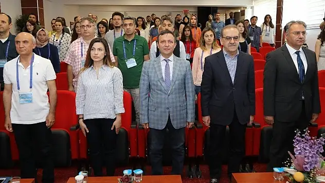 ERÜ'de  '5. Uygulamalı Biyokimyada Güncel Konular' Paneli Düzenlendi
