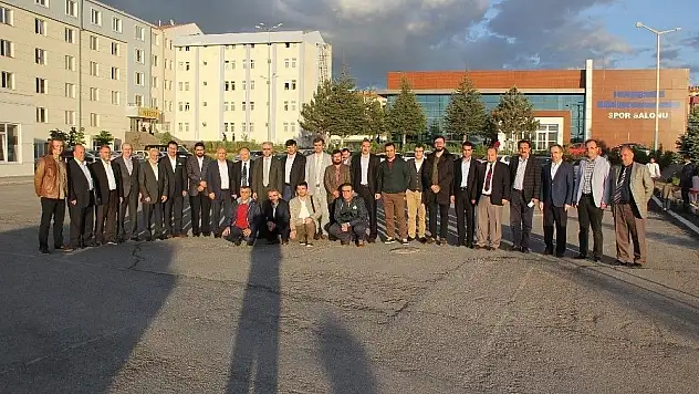 ERÜ İlahiyat Fakültesi öğrencileri İl Müftülüğünün misafiri oldu