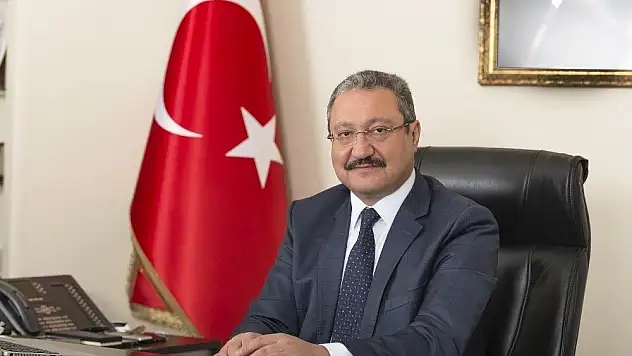 ERÜ Rektörü Güven'den 29 Ekim mesajı