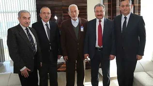ERÜ Rektörü'den hayırsever ziyaretleri