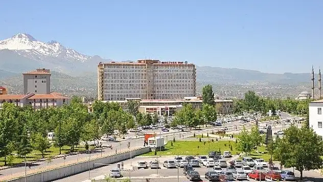 Tıp Fakültesi Hastaneleri'nde artık sevke gerek yok...