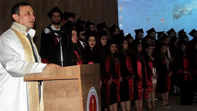 ERÜ Veteriner Fakültesi 20. dönem mezunlarını verdi