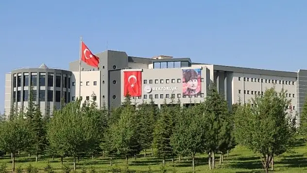 ERÜ'ye Çevre ve Şehircilik İl Müdürlüğü Tarafından 'Sıfır Atık Belgesi' Verildi