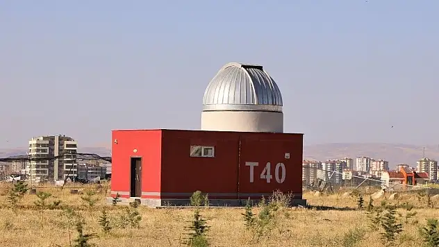 ERÜ'ye 2 Yeni Optik Teleskop
