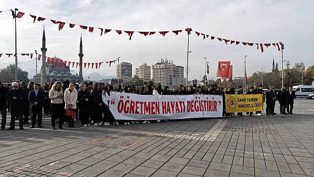 Esen: Öğretmenin adanmışlığı toplumu inşa eder