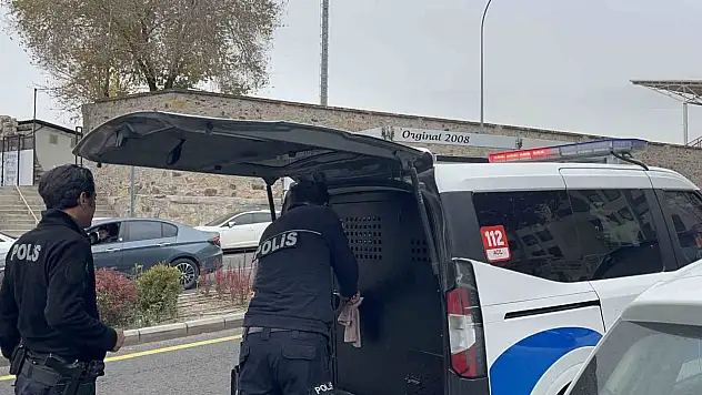 Evde tartışma kanlı bitti: Koca pompalı tüfek ile yakalandı