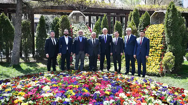 Eski Bakan'dan Kayseri'ye övgü! 'Dünyaya örnek bir şehir'
