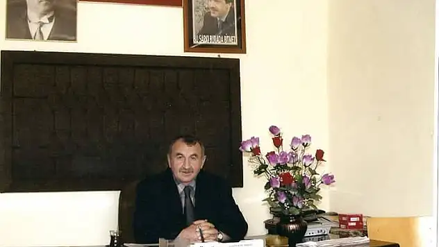  Eski başkan hayatını kaybetti