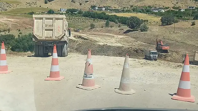 Eski Başkan: O yolu bitirin Kayseri Meydanında şükür tatlısı dağıtacağım
